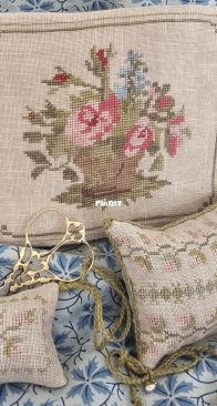 Samplers Not Forgotten - 1830's Rose Basket Needlebook
