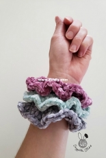 Snuggleme Stitches - Samantha Schreyer - Not Another Velvet Scrunchie - Free