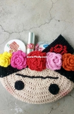 Mummy Mummy He Called - Abigail Judd - Crochet Frida Clutch - Free