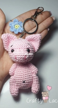 Crafty Lacey - Handmade by Lacey - Lacey Hill - Keychain Pig - Free