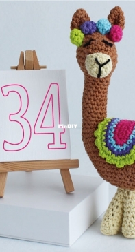 My Crochet Chums - Pia Simpson - Lockdown Ami Challenge - Number 34 - Llama - Free