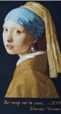 Young lady with a pearl