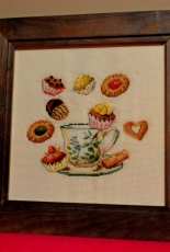 Cookies and cup of tea... (Veronique Enginger)