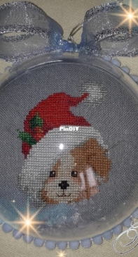 Pallina di Natale ricamata