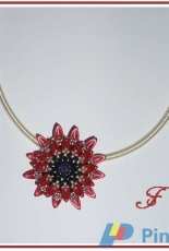 Water lily necklace