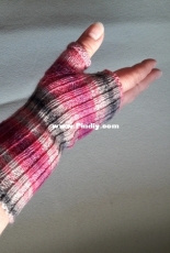 Simple Fingerless Mitts by Ivy Green-Free