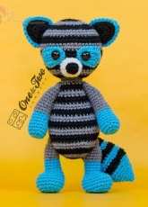 One and Two Company - Carolina Guzman - Rascal the Raccoon Amigurumi