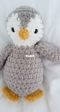 The Cosy Stitch - Tara Farrell - Peppy the Penguin Stuffie