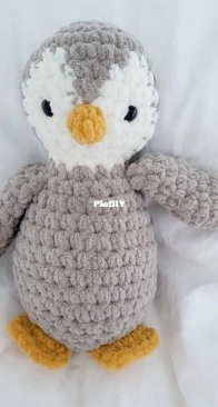 The Cosy Stitch - Tara Farrell - Peppy the Penguin Stuffie