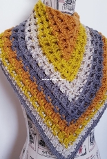 Buttonnose Crochet - Natasha Thorley - Alaskan Waffle Shawl - Free