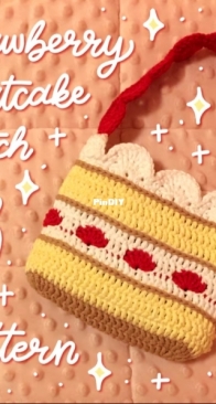 The Crafty Crayfish Co - Strawberry Shortcake Clutch