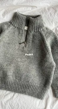 PetiteKnit - Zipper Sweater Light Junior - English