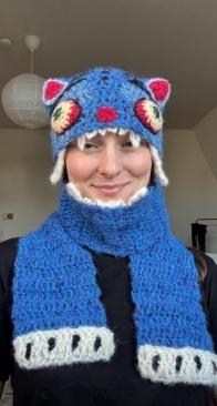 Xallua - Blue Tiger Scarf