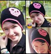 Articles of a domestic goddess- Donna Knox - Skull Beanie