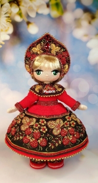 Nadezhda Kulakova - Khokhloma Outfit - Russian