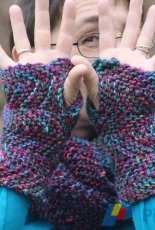 Queenie Knits-Réchauffé Cowl and Mitts by Jodie Gordon Lucas-Free