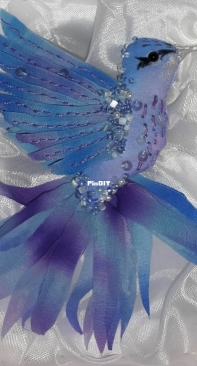 hummingbird brooch