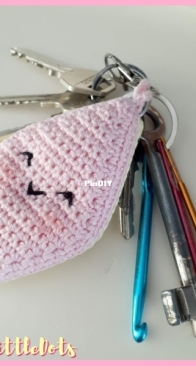 Dutch Little Dots - Irene Haakt - Keyring Candy - Sleutelhanger Spekje - Dutch - Free