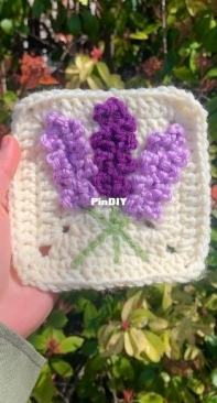 CostasCrochet - Lavender Bunch Granny Square
