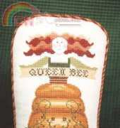 A Stitchers Hands Becky Boos BB025 - Queen Bee