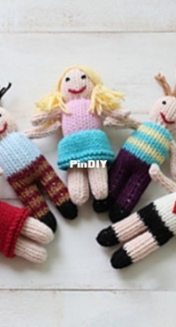 Mini dolls by Annie Ahn-English,Korean-Free