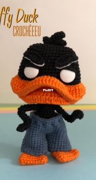 Crochê e Eu Crochêeeu - Bruna Nascimento - Daffy Duck - Patolino -  Portuguese