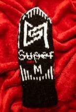 SuperM mittens by Linn Arvidsson-Free