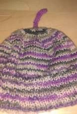 Top Down Simple Ribbed Newborn Hat by Heather Alwood -Free