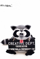 Mala Designs - Mandy Herrmann - Racoon - Russian