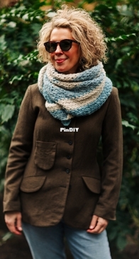 The Lamb & Kid Designs - Mossy Rock Shawl - Free