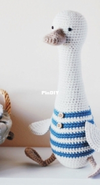 Firefly Crochets - Olga Mareeva - Bernard The Goose