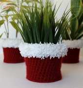 The Inspired Wren - Holiday Planter Cover - free