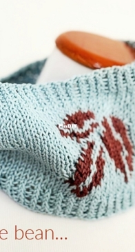 Coffee bean cowl by Petra Breakstone