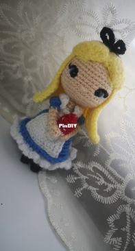 Alice in Wonderland Ami