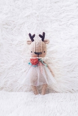 SamiSnosami - Sasha Koffer - Crochet deer girl pattern