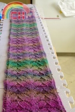 Boomerang Scarf by MollyGirl Yarn  - free