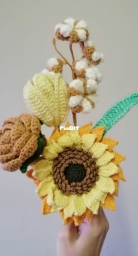 Crochet Sunflower Bouquet