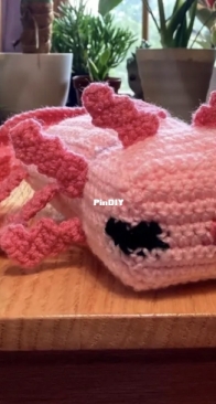 Cubie Crochet - Jessica Wilson -  Minecraft Axolotl - Free