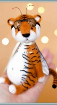 ToysByGromSvet - Svetlana Gromova - Светлана Громова -  Tiger Bumblebee - Тигр Шмель - Russian