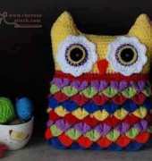 Zoom Yummy - Crochet Owl Cushion With Colorful Feathers