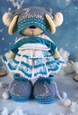 Crochet Bunny Art - Irina Tarasova - Elsa outfit - ENG