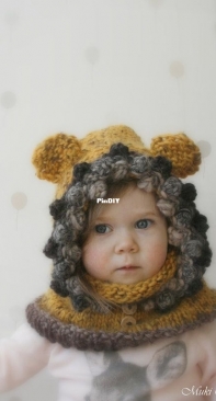 Leon Lion Hooded Cowl by Muki Crafts
