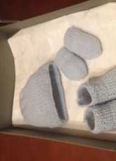 Knitt Baby botties hat