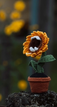 Mrs Crowlet - Tanya Pogosova - Sunflower Monster