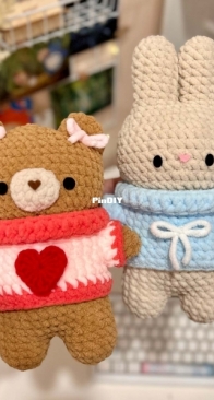 Wai Crochets - Hew Wai Wong - Cozy sweater - Free