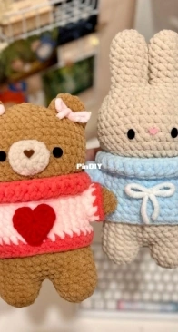 Wai Crochets - Hew Wai Wong - Cozy sweater - Free
