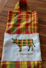 Lili soleil la vache antillaise