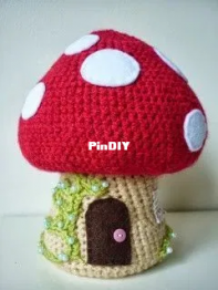 AnnaBoos House - Sarah Shrimpton - Toadstool - Translated - Spanish - Translated