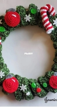 Jasmine Art Works - Jasmine - Christmas Wreath