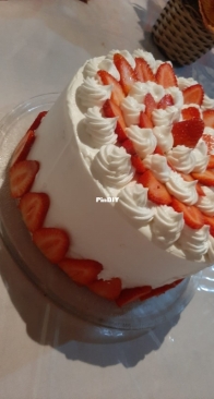 Strawberry cake